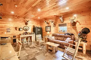 4038 State Route 156, Kiskiminetas Township, PA 15618 - Photo 5