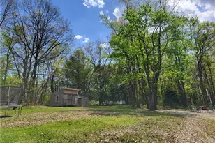 45 Coulter Estates Dr, Hanover Township, PA 15021 - Photo 3