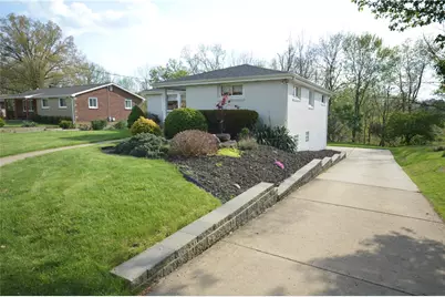 9513 Saratoga Dr, Pittsburgh, PA 15237 - Photo 3
