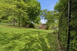 835 Chalmers Pl, Pittsburgh, PA 15243 - Photo 41