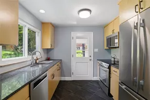 835 Chalmers Pl, Pittsburgh, PA 15243 - Photo 7