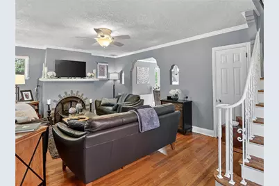 830 Florida Ave, Pittsburgh, PA 15228 - Photo 9