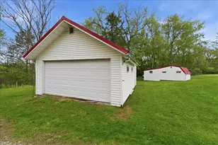 117 Trolley St, Burrel-Blacklick, PA 15716 - Photo 9