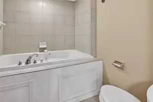 462 Greenhurst Dr, Pittsburgh, PA 15243 - Photo 23