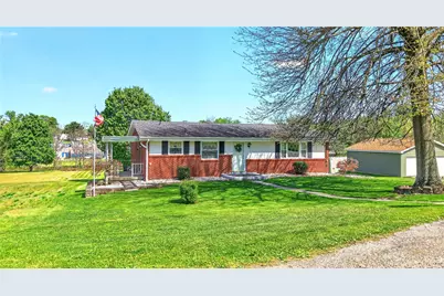 1142 W Laurel Cir, Mount Pleasant Township, PA 15666 - Photo 3