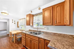 1142 W Laurel Cir, Mount Pleasant Township, PA 15666 - Photo 17