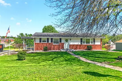 1142 W Laurel Cir, Mount Pleasant Township, PA 15666 - Photo 1