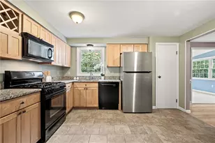 136 Kenney Dr, Leet Township, PA 15143 - Photo 9