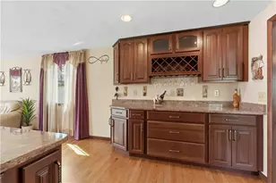 109 Shadeland Dr, Brighton Township, PA 15009 - Photo 9