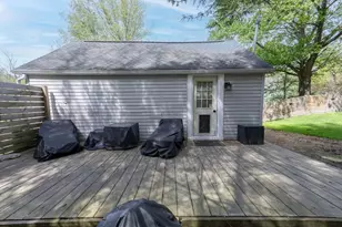 102 Evans St, Homewood, PA 15010 - Photo 9