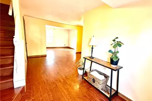 312 Parkwood Dr, Cranberry Township, PA 16066 - Photo 3
