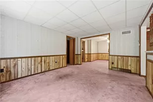 2983 Edgecliff Rd, Lower Burrell, PA 15068 - Photo 13