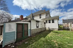 419 Bartram Ave, New Castle, PA 16101 - Photo 3