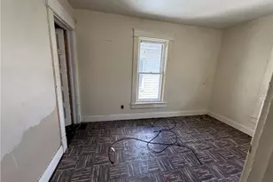 419 Bartram Ave, New Castle, PA 16101 - Photo 17