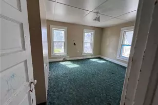 419 Bartram Ave, New Castle, PA 16101 - Photo 21