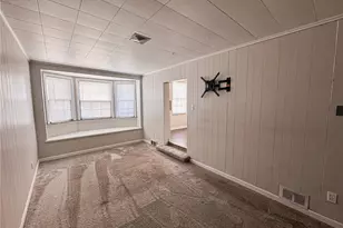 2710 Henderson Rd, White Oak, PA 15131 - Photo 7