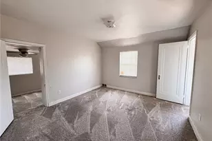 2710 Henderson Rd, White Oak, PA 15131 - Photo 11
