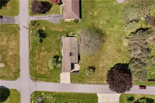 123 Central Dr, Center Township, PA 16001 - Photo 33
