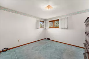 123 Central Dr, Center Township, PA 16001 - Photo 13