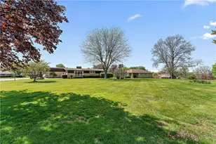 123 Central Dr, Center Township, PA 16001 - Photo 29