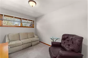 123 Central Dr, Center Township, PA 16001 - Photo 11
