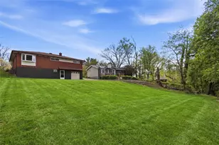 425 Fieldstone Dr, Monroeville, PA 15146 - Photo 37