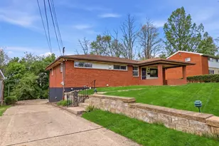 425 Fieldstone Dr, Monroeville, PA 15146 - Photo 3
