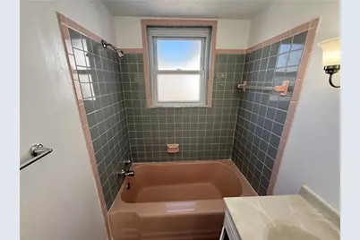 802 Boggs Ave, Pittsburgh, PA 15211 - Photo 15