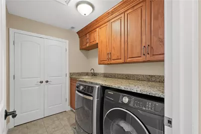 1864 Winchester Dr, Pittsburgh, PA 15241 - Photo 33