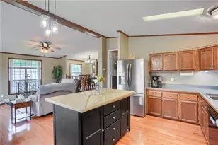 123 Merle Ln, Scott Township, PA 16101 - Photo 11