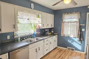 453 Franklin St, Slippery Rock, PA 16057 - Photo 13