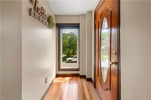 1122 Hillsview Terrace, Green Tree, PA 15220 - Photo 3