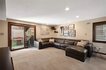1122 Hillsview Ter, Green Tree, PA 15220 - Photo 19