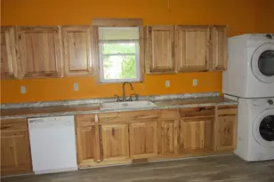 320 Main St, Twp of But SW, PA 16045 - Photo 7