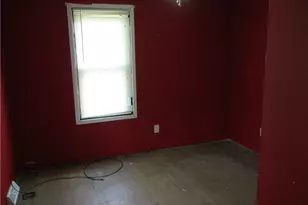 320 Main St, Twp of But SW, PA 16045 - Photo 11