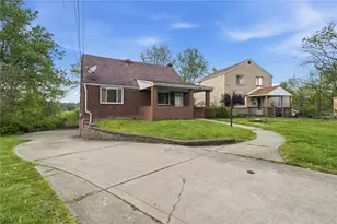 227 Pheasant Dr, Pittsburgh, PA 15235 - Photo 3