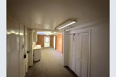 469 Girard St, Westmont Hilltop School District, PA 15905 - Photo 39