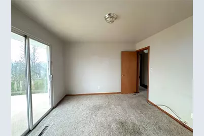 469 Girard St, Westmont Hilltop School District, PA 15905 - Photo 13