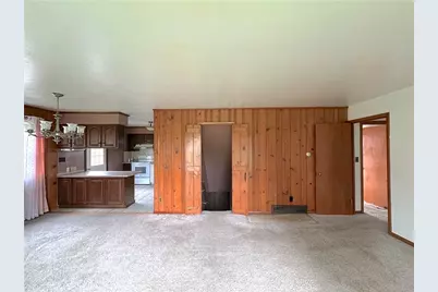 469 Girard St, Westmont Hilltop School District, PA 15905 - Photo 7