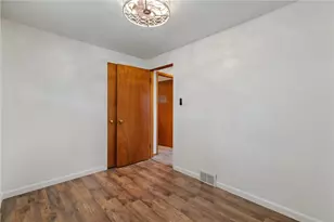146 Old Lebanon Church Rd, Pittsburgh, PA 15236 - Photo 17