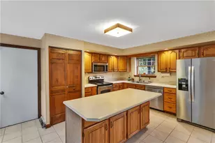 3950 Laurel Oak Cir, Murrysville, PA 15668 - Photo 11