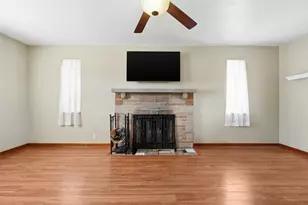 919 Tropical Ave, Beechview, PA 15216 - Photo 9