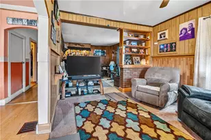 355 Sunset St, Canoe-Banks Townships, PA 15772 - Photo 9