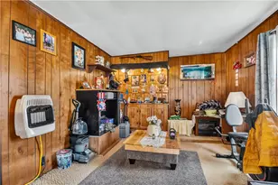 355 Sunset St, Canoe-Banks Townships, PA 15772 - Photo 13