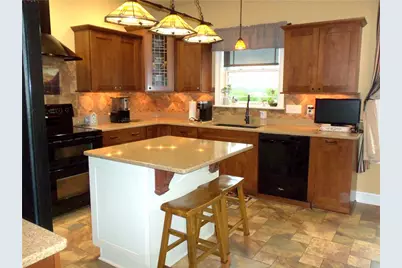 7011 Sunrise Lane, Mount Pleasant, PA 15057 - Photo 11