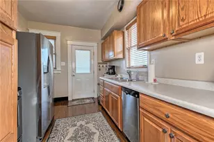 1016 Patterson Ave, Jeannette, PA 15644 - Photo 7