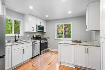 111 Greyfriar Dr, Pittsburgh, PA 15215 - Photo 13