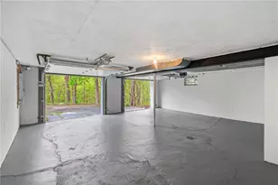 111 Greyfriar Dr, Pittsburgh, PA 15215 - Photo 37