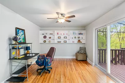 111 Greyfriar Dr, Pittsburgh, PA 15215 - Photo 17