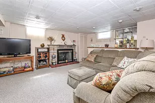 901 Roosevelt St, Conway, PA 15027 - Photo 17